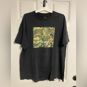 T21- DIAMOND Black CAMO T-Shirt